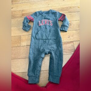 Levi's Kids Gray and Red Footie